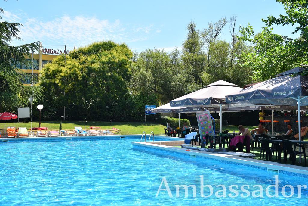 Hotel Ambassador - Free Parking โกลเดน แซนส์ ภายนอก รูปภาพ